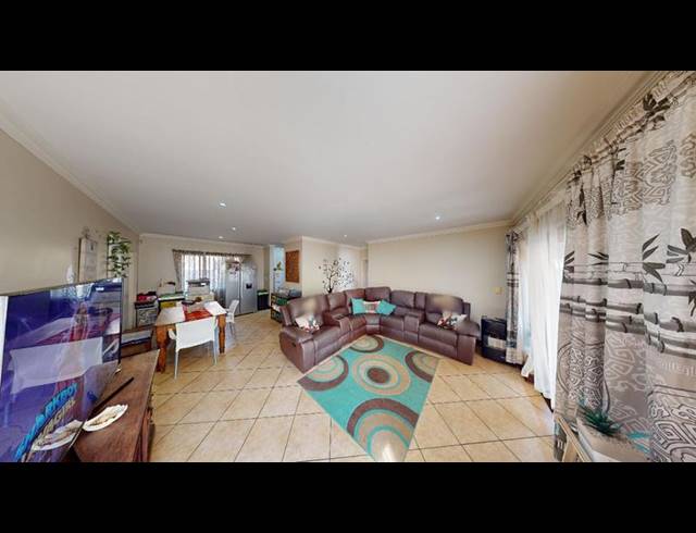 3 BEDROOM PROPERTY TO RENT IN KENLEAF